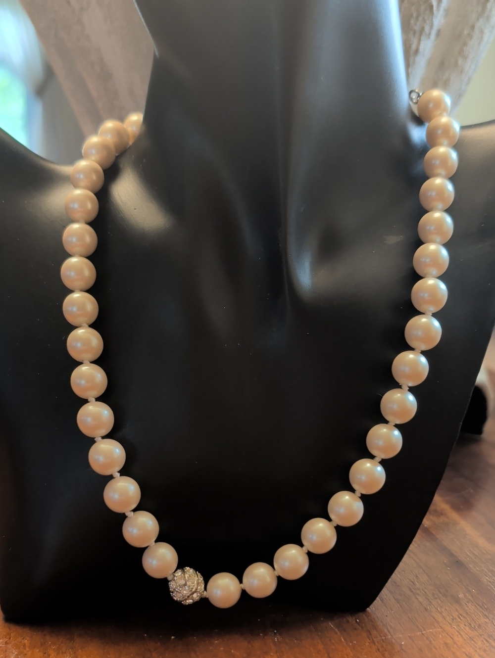 Liz & Co. Necklace 8", 2" extension faux pearl signed rhinestone bead classic